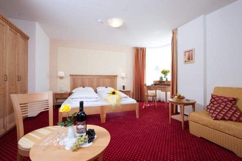 פלדאת'ורנס Hotel Oberwirt חדר תמונה